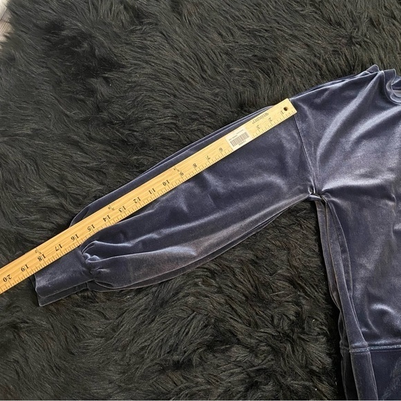 Madewell ladies pull over crew neck top. Metallic navy blue long sleeve size XS - Picture 5 of 13